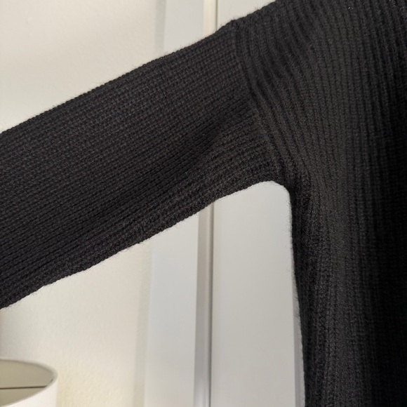 NWOT / Quince Yak Soft Rib Crew Cardigan in Black - Picture 2 of 7